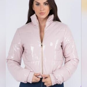 Kaylee Collection women cropped Puffer jacket. Large